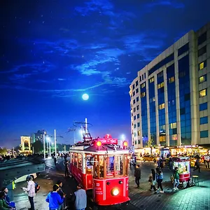 4* فندق تقسيم سكوير