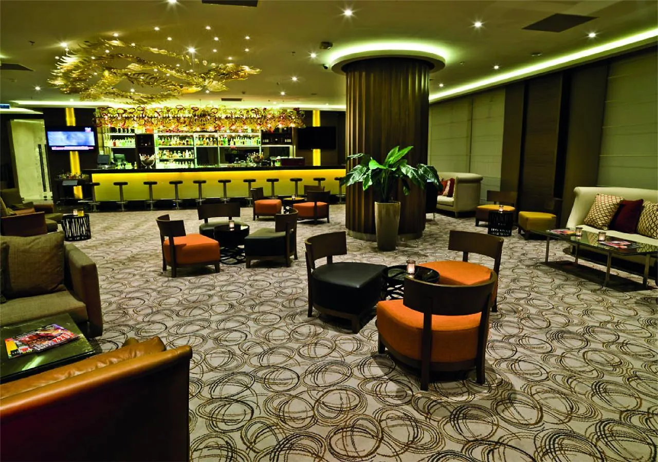 מלון Ramada Plaza By Wyndham Istanbul Tekstilkent