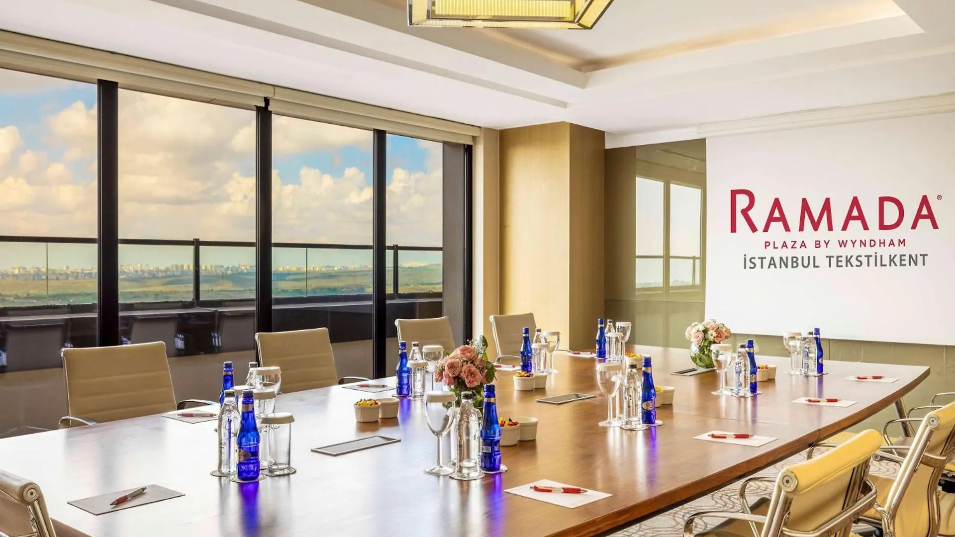 Ramada Plaza By Wyndham Istanbul Tekstilkent Hotel